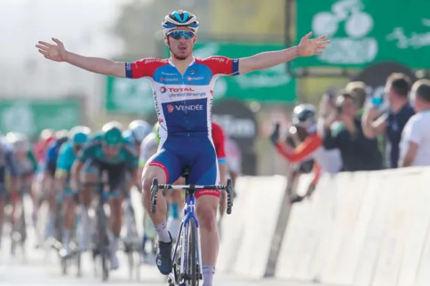 فريق الإمارات يحافظ على صدارة «طواف السعودية 2020»