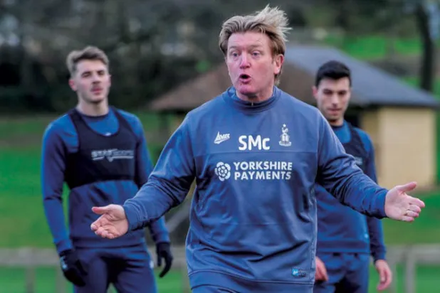 لم يستغرق الأمر سوى دقائق ليوافق ماكول على العودة لقيادة برادفورد