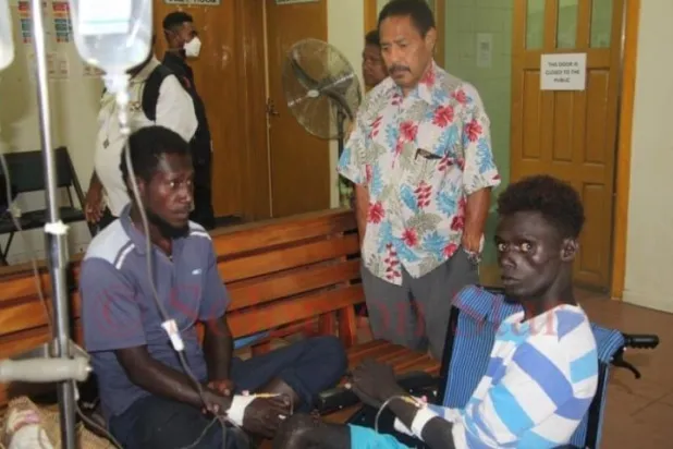 شربوا مياه الأمطار... نجاة 4 أشخاص تاهوا شهرًا بالمحيط الهادئ