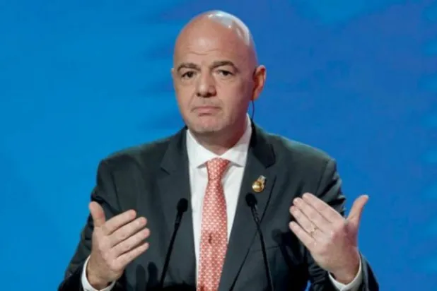 سنہ 2022 کے ویوا ولڈ کپ کو ایک سے زائد خلیجی ملک کو دینے کے سلسلہ میں غور وفکر