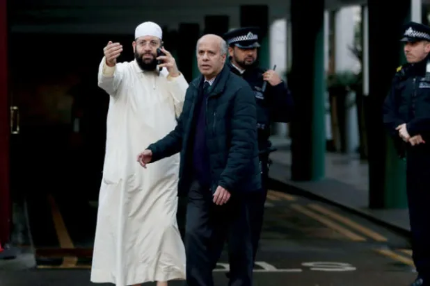 {اسكوتلنديارد} تؤكد اعتقال منفذ حادث طعن مؤذن مسجد ريجنت بارك