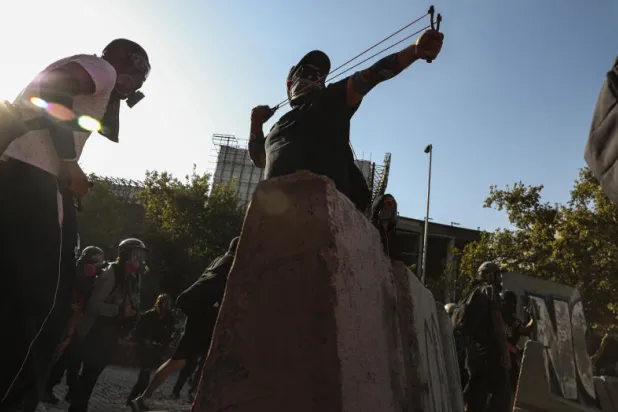 احتجاجات في تشيلي تجدّد الضغوط على الرئيس