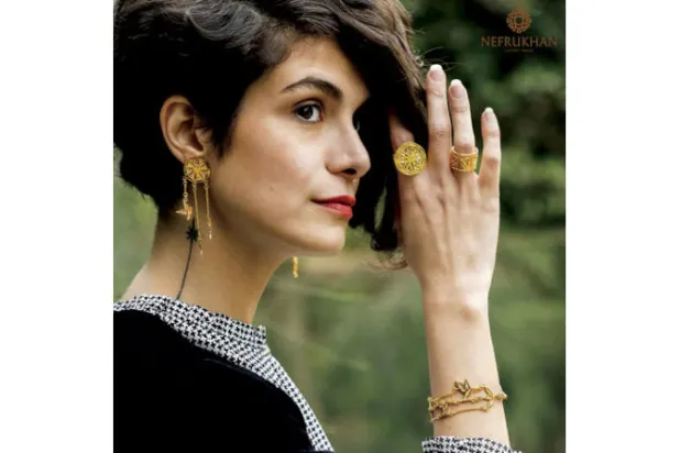 مجموعة أفروديت تعكس الدلال الأنثوي 