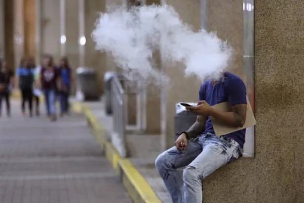 حظر تدخين السجائر الإلكترونية بالأماكن العامة في الفلبين