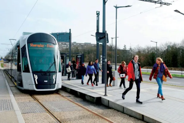 لوكسمبورغ أول بلد في العالم يعتمد مجانية النقل العام