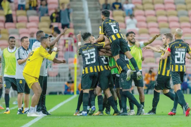 الاتحاد ينتفض ويستعرض بخماسية في مرمى الشباب