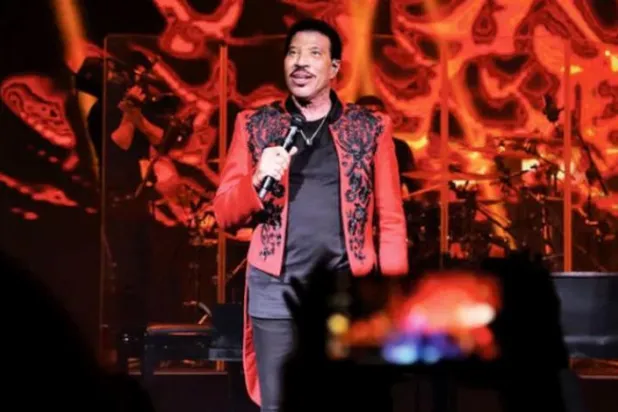 لیونل رچی موسم سرما میں