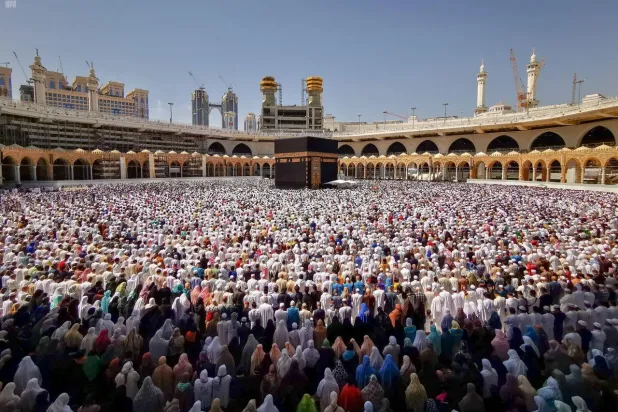 Coronavirus Preventative Measures Doubled at Makkah’s Masjid al-Haram