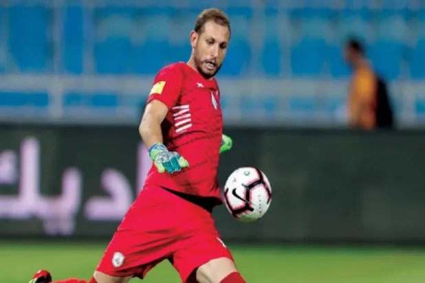الشباب يستغني عن «أفضل حارس} في الدوري السعودي