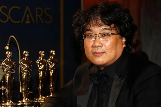 "الشرق الاوسط" کے ساتھ پیراسائٹ فلم ڈائریکٹر کی گفتگو: میں اپنے سینمائی کاموں کو تیار کرنے کے درمیان روتا ہوں