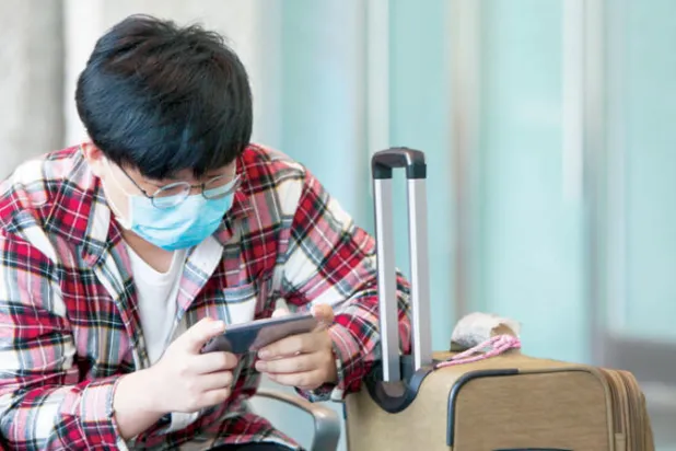 «كورونا» يظلّ طويلاً على شاشات الهواتف الذكية