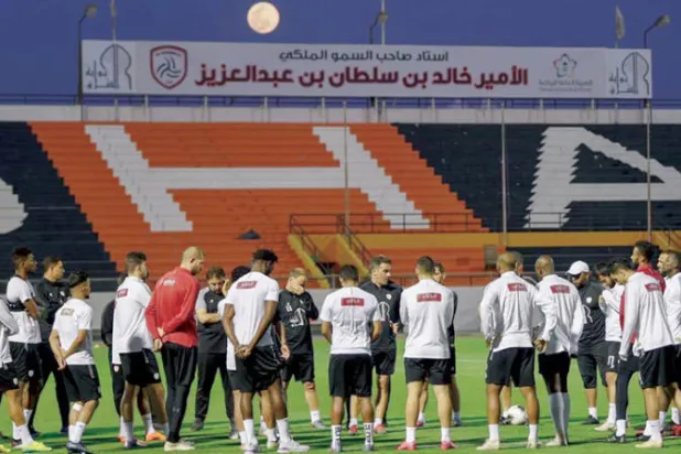 الغيابات تقلق الشباب الليلة