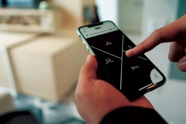 أثاث آلي يحوّل الغرفة إلى شقة كاملة