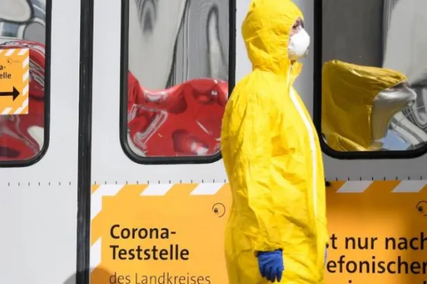 ​Çin’den Lübnan’a: İnsanlar korona yüzünden mi yere düşüyor?