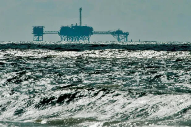 تحليل اقتصادي: «تسونامي نفطي» سيغيّر وجه القطاع لسنوات طويلة