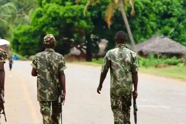 متطرفون في موزمبيق يستولون على بلدة رئيسية