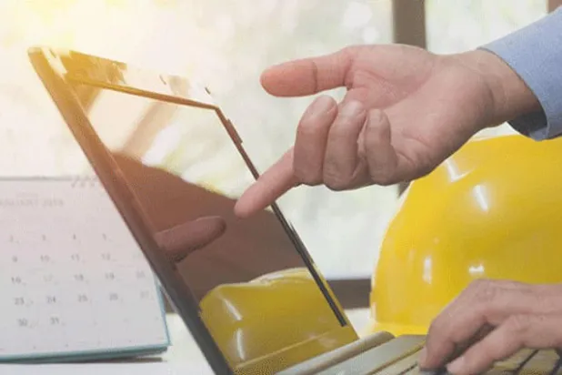 مصريون يناورون «كوفيد ـ 19» بالمهن «الافتراضية»