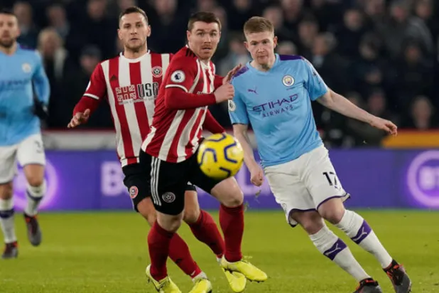 أبرز اللاعبين... وأكبر الإخفاقات في الدوري الإنجليزي