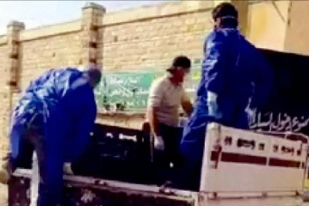 Mısır’da koronavirüs nedeniyle ölenlerin cenazelerinin taşınma yöntemi öfkeye neden oldu