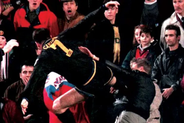 لقطة «الكونغ فو» الشهيرة للنجم الفرنسي