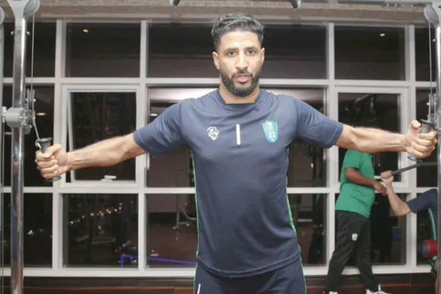 المسيليم يلحق بالسومة ويؤسس صالة تدريب «منزلية»