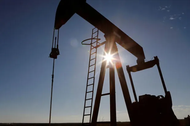 بين مارس وأبريل... حكاية 10 ملايين برميل