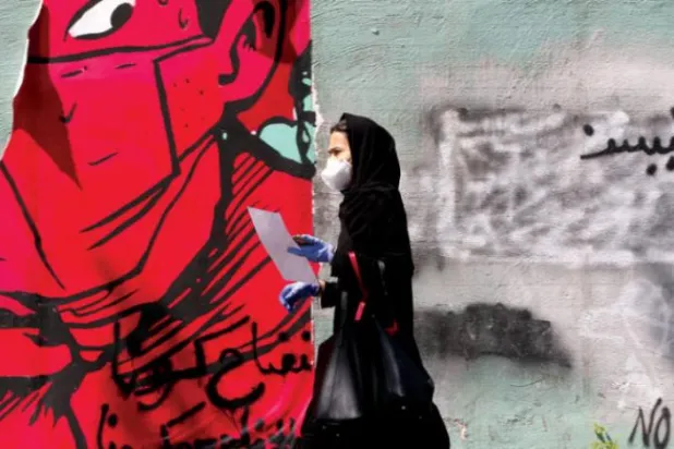 İran, koronavirüsle satranç oynuyor