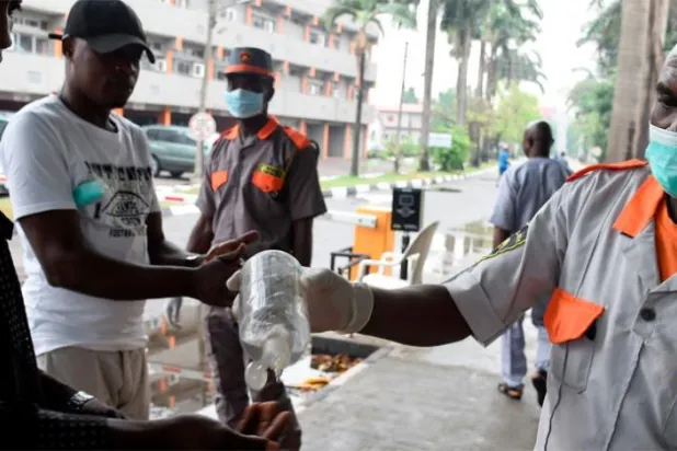 ​Kovid-19'la mücadele için 5 Afrika ülkesine tıbbi yardım