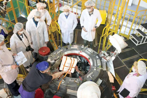 مركبة روسية تنقل البرتقال لرواد الفضاء