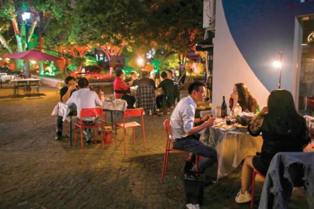 أربع أولويات لاستراتيجية عالمية في مواجهة الوباء