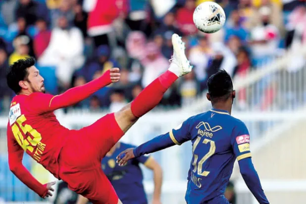 بن زكري: أطالب بإنهاء كل دوريات العالم