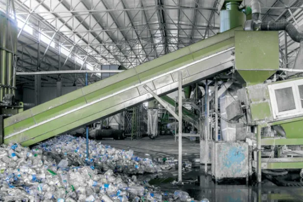 مستقبل غامض لتدوير المخلفات البلاستيكية... و«كورونا» يعقّد الحسابات