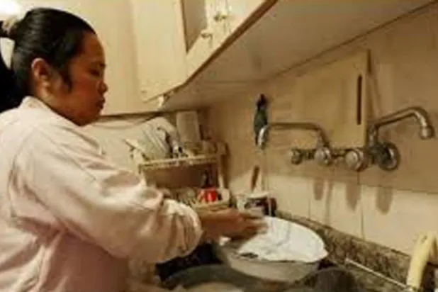 إدانة لإعلانات عن «بيع» عاملات المنازل في لبنان