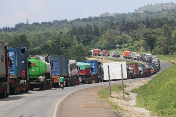 فحص سائقي الشاحنات  يتسبب بأزمة على حدود كينيا وأوغندا