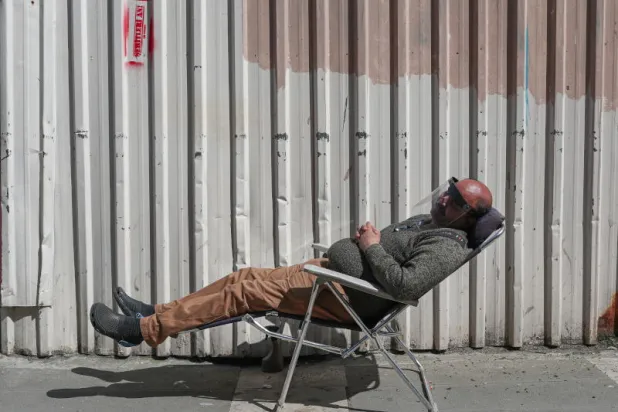 بخلاف النظام الغذائي والرياضة... كيف تتفادى زيادة الوزن أثناء الحجر المنزلي؟