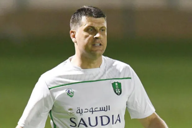 الأهلي يتجه لتقديم موعد عودة الجهاز الفني والمحترفين الأجانب