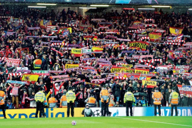 على الدوري الإنجليزي الحذر في ظل مخاطر «كورونا» القاتلة