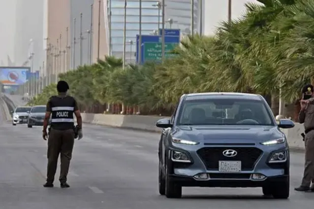 Saudi Police Fight Rumor Promoters