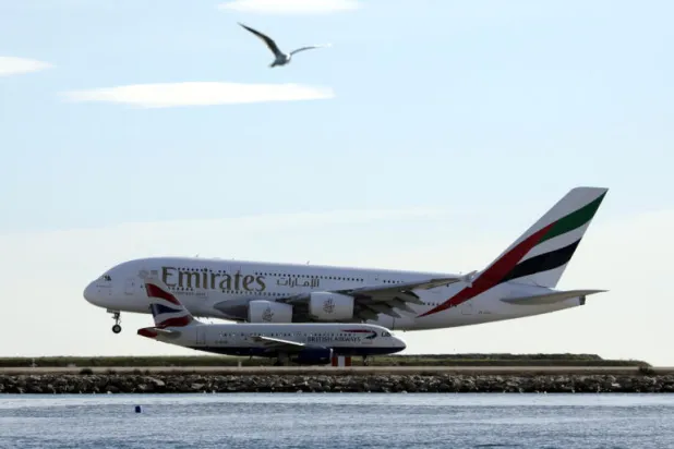 «طيران الإمارات» لا تتوقع تعافي السفر من «كورونا» قبل 18 شهراً