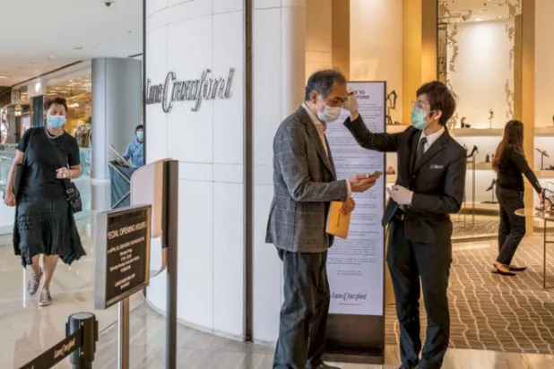 تدابير جديدة تنتظر المتسوّقين بعد رفع الإغلاق