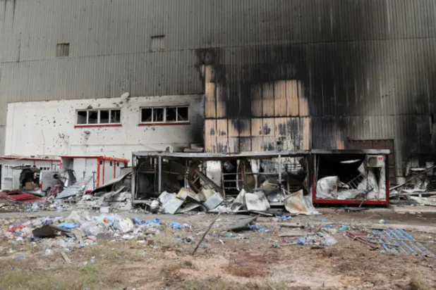 السراج يهدد حفتر بـ«الجنائية»