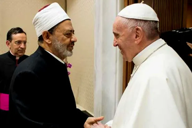 بابا الفاتيكان وشيخ الأزهر يدعوان إلى وقف الحروب والكراهية