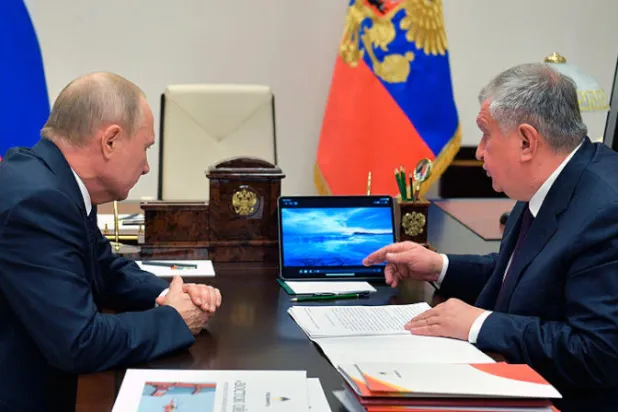 «روسنفت» تطلب دعماً من الكرملين لتجاوز الأزمة