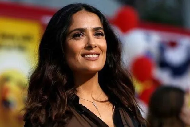 سلمى حايك تقود حملة لمكافحة العنف الأسري في ظل إغلاق «كورونا»