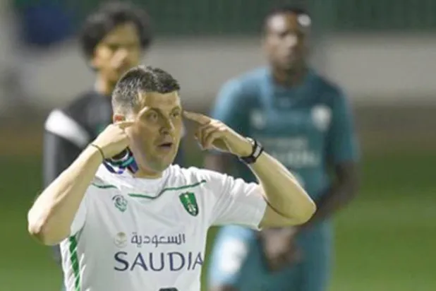 الأهلي يطالب لاعبيه بنظام غذائي متوازن في العيد