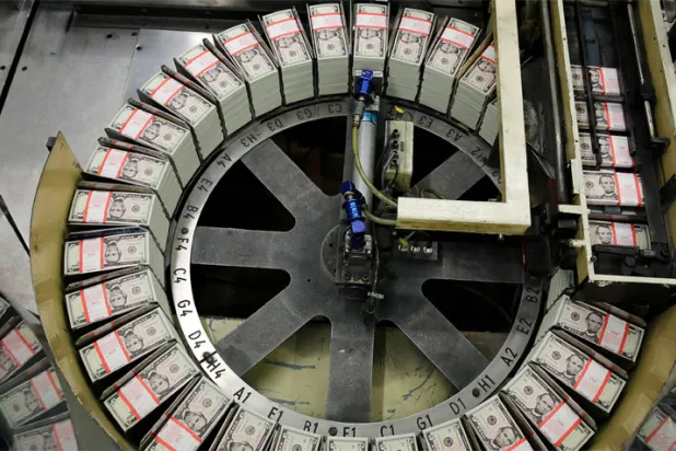 المصارف المركزية تلجأ إلى طباعة الأوراق النقدية لمواجهة تداعيات «كورونا»
