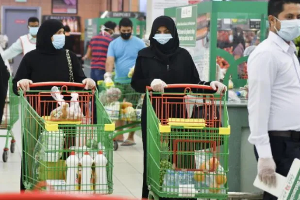 Katar: 2 ölüm ve bin 740 yeni vaka kaydedildi