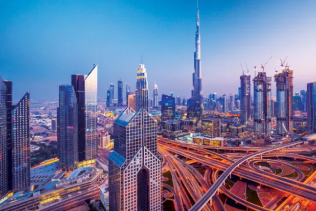 دبي: العمل في الدوائر الحكومية يعود بنسبة 50 % بدءاً من الأحد