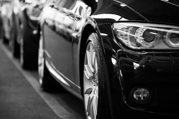 Trafik sigortasında zam yarı yarıya indi