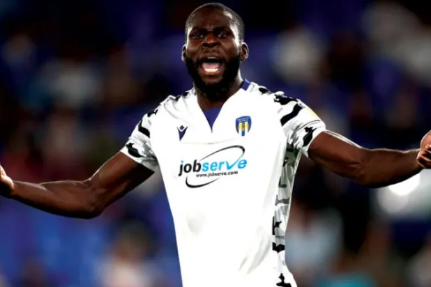 فرانك نوبل: أعيش وأسرتي مأساة منذ إنهاء تعاقدي